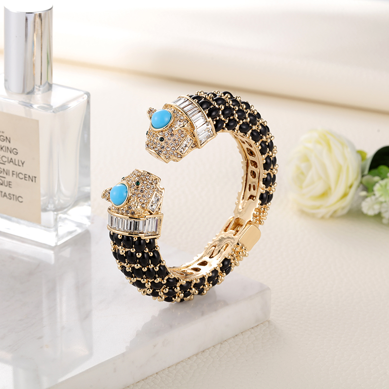 Sally's Paradise Animal Bracel - đánh giá và giá Paradise Jewelry & Watches Llc Photos